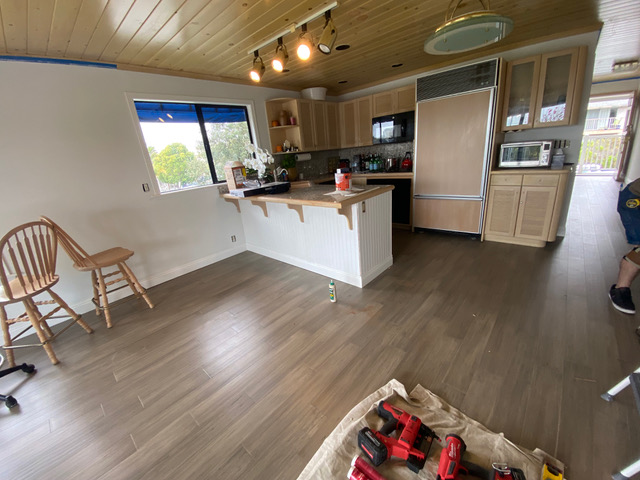 Engineered Bamboo Floor with Baseboard and Wainscoting